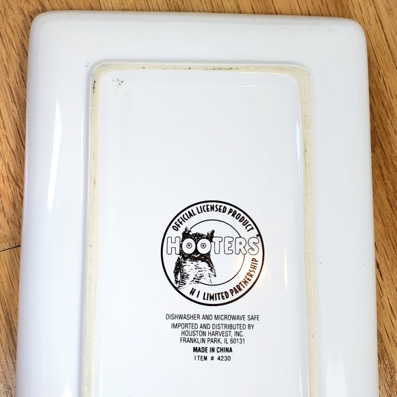 Hooters 25th Anniversary Owl Serving Dish/Plate - Picture 5 of 5